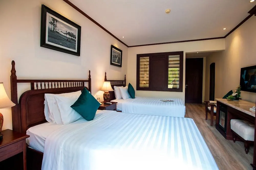 Vien Dong Hotel Nha Trang 3*,  Vietnam